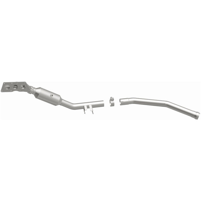 Exhaust Manifold with Integrated Catalytic Converter MagnaFlow 5551067