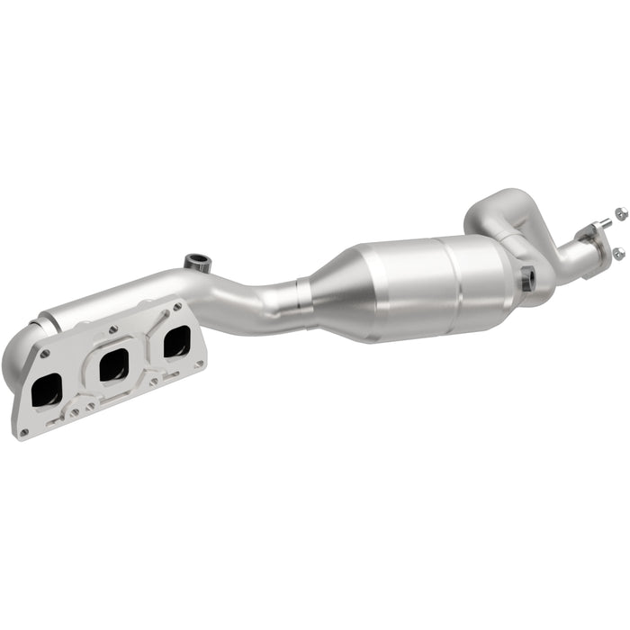 Exhaust Manifold with Integrated Catalytic Converter MagnaFlow 452798