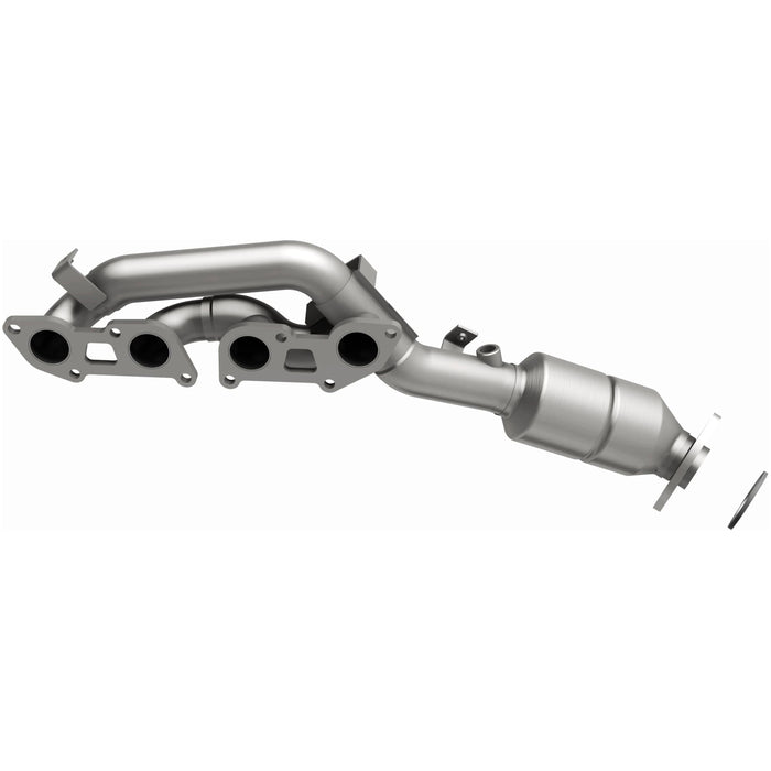 Exhaust Manifold with Integrated Catalytic Converter MagnaFlow 5531881