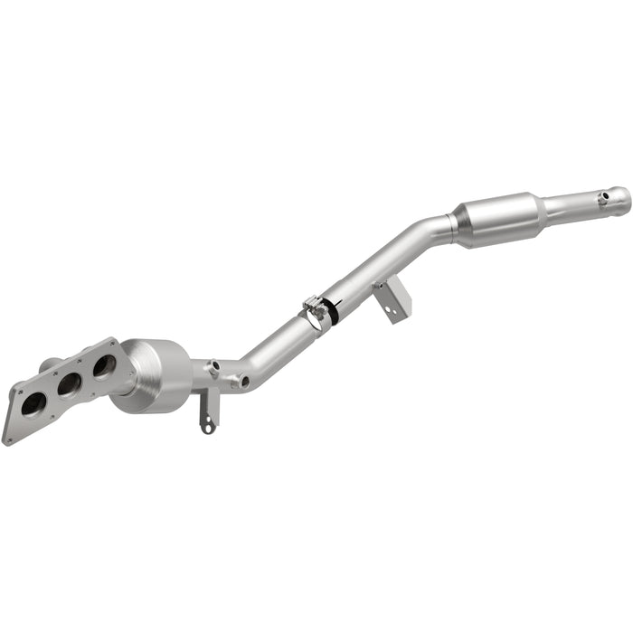 Exhaust Manifold with Integrated Catalytic Converter MagnaFlow 22-069