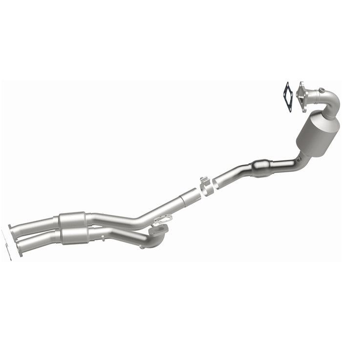 Exhaust Manifold with Integrated Catalytic Converter MagnaFlow 5582647